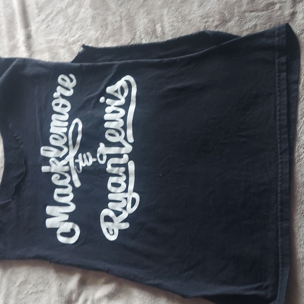 2013 world tour cut off xl shirt